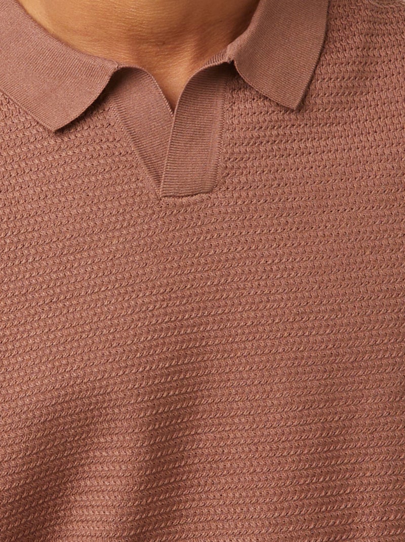 Polo de manga curta em malha tricô Castanho - Kiabi