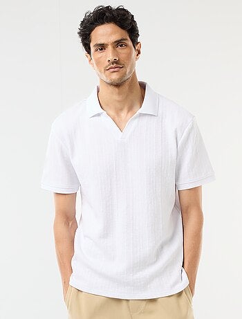 Polo de manga curta em tecido favo de mel