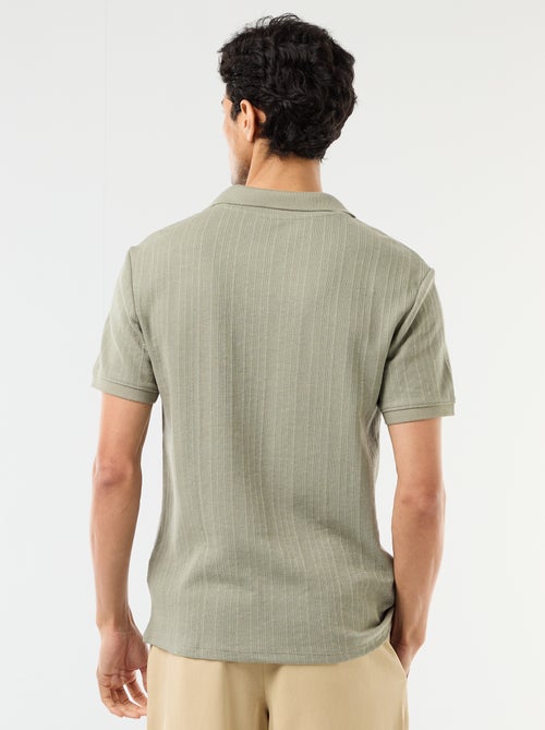 Polo de manga curta em tecido favo de mel - Kiabi