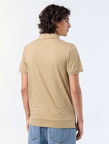 Polo em jersey com gola abotoada