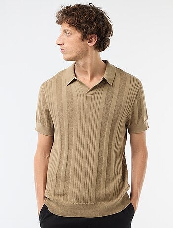 Polo em malha com efeito tricot