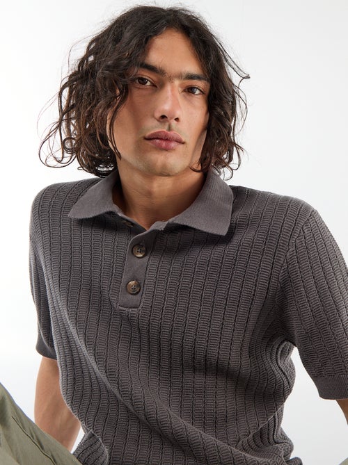 Polo em malha com efeito tricot - Kiabi