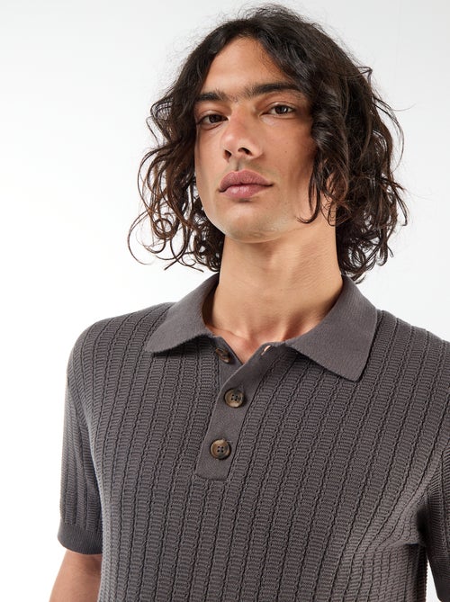 Polo em malha com efeito tricot - Kiabi