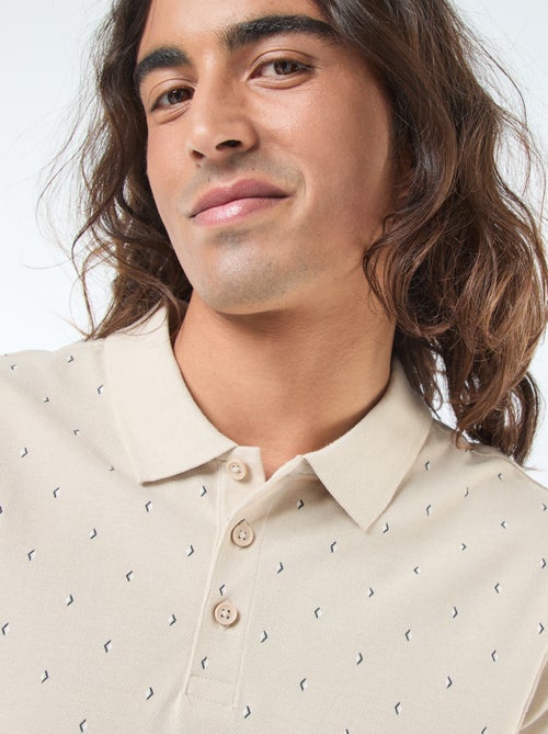 Polo em malha piqué de mangas curtas e motivo - Kiabi