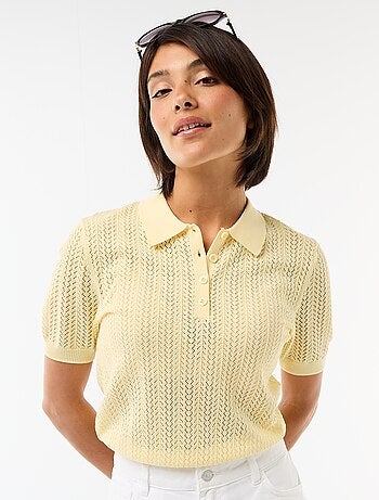 Polo em malha rendada com mangas curtas