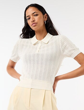 Polo em malha rendada com mangas curtas