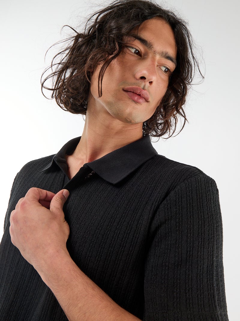 Polo em material fantasia com detalhes vazados Preto - Kiabi