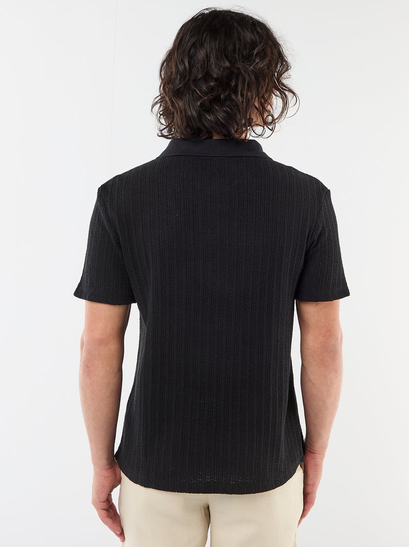 Polo em material fantasia com detalhes vazados Preto - Kiabi