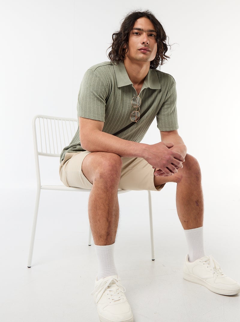 Polo em material fantasia com detalhes vazados Verde - Kiabi