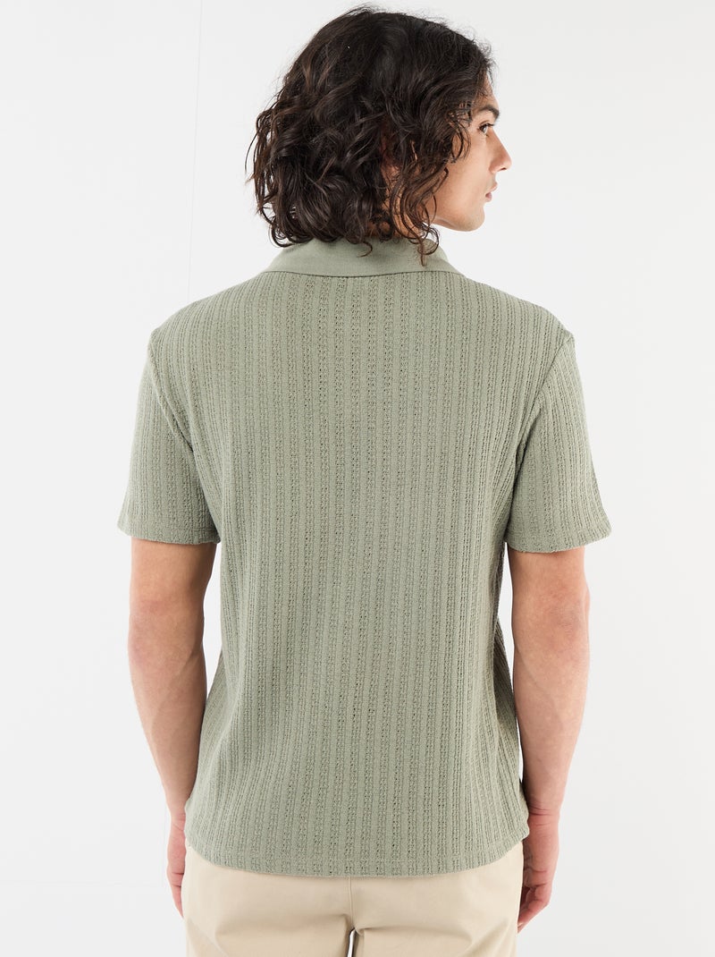 Polo em material fantasia com detalhes vazados Verde - Kiabi