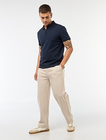 Polo em ninho de abelha e gola com fecho