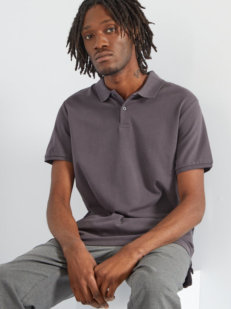 Polo em piqué de algodão Cinza Antracite - Kiabi