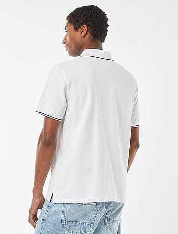 Polo em piqué de algodão com bordado frontal