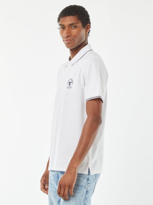 Polo em piqué de algodão com bordado frontal - Kiabi