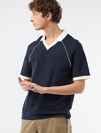 Polo em tecido fantasia com gola polo sem botões