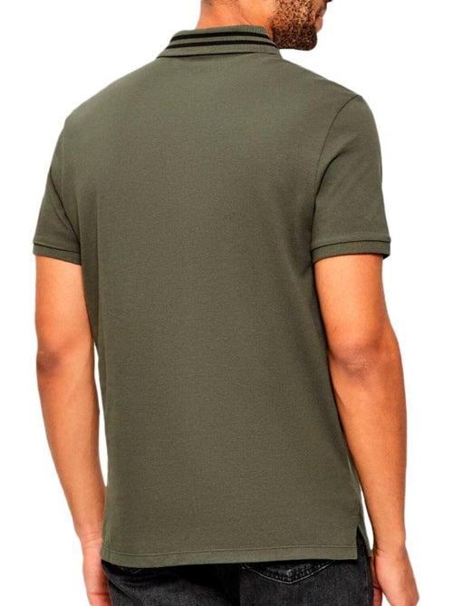 Polo Kaki Piqué Calvin Klein Jeans para Homem - Kiabi Polo Kaki Piqué Calvin Klein Jeans para Homem - Kiabi