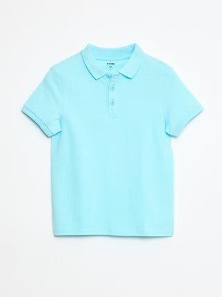 Polo liso em malha piqué