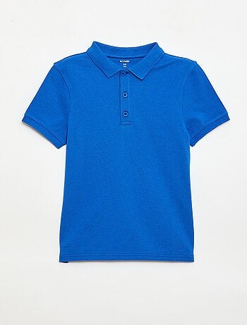Polo liso em malha piqué