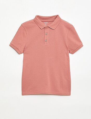 Polo liso em malha piqué
