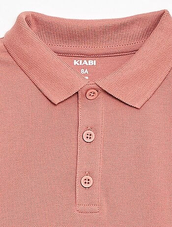 Polo liso em malha piqué