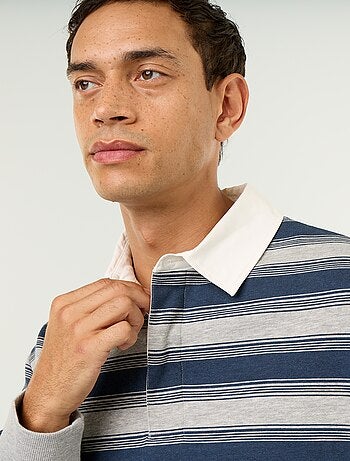 Polo liso estilo rugby de manga comprida