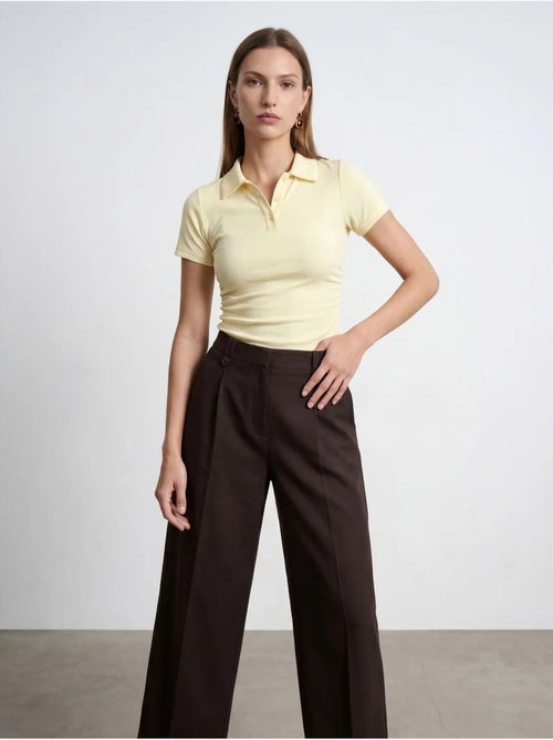 Polo t-shirt cropped de mulher slim fit dilvin - Kiabi Polo t-shirt cropped de mulher slim fit dilvin - Kiabi