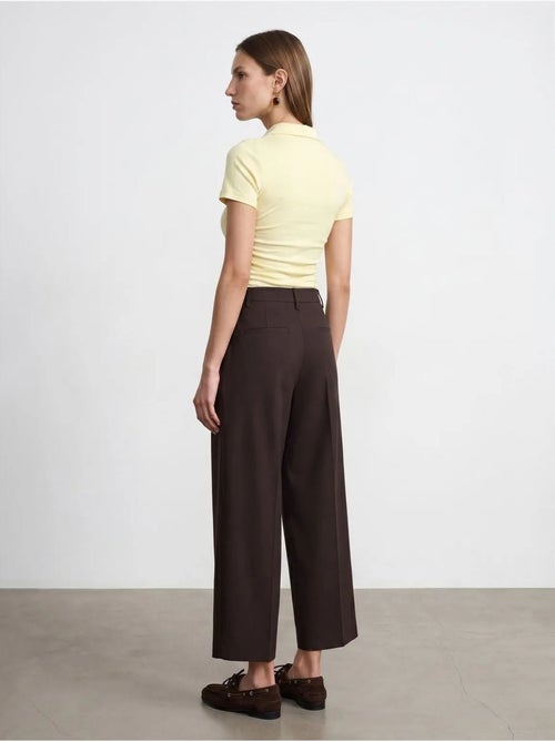 Polo t-shirt cropped de mulher slim fit dilvin - Kiabi Polo t-shirt cropped de mulher slim fit dilvin - Kiabi