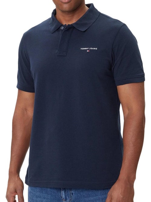 Polo Tommy Hilfiger Regular Fit Linear Marinho para Homem - Kiabi Polo Tommy Hilfiger Regular Fit Linear Marinho para Homem - Kiabi