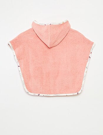 Poncho de banho com bordados e bolsos canguru