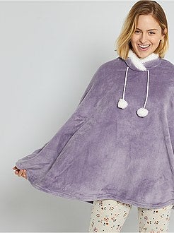 Poncho em malha peluche - Kiabi