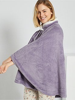 Poncho em malha peluche - Kiabi