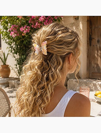 Prendedor de cabelo borboleta em resina marmorizada