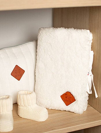 Protector de caderneta de saúde para bebé em sherpa | sevira kids