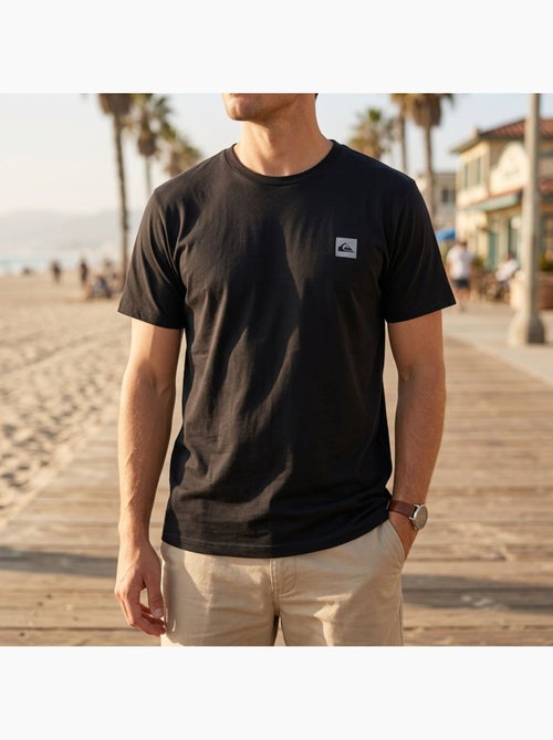 Quiksilver Pack de 2 T-Shirts Homem 100% Algodão Decote Redondo ou V - Kiabi Quiksilver Pack de 2 T-Shirts Homem 100% Algodão Decote Redondo ou V - Kiabi