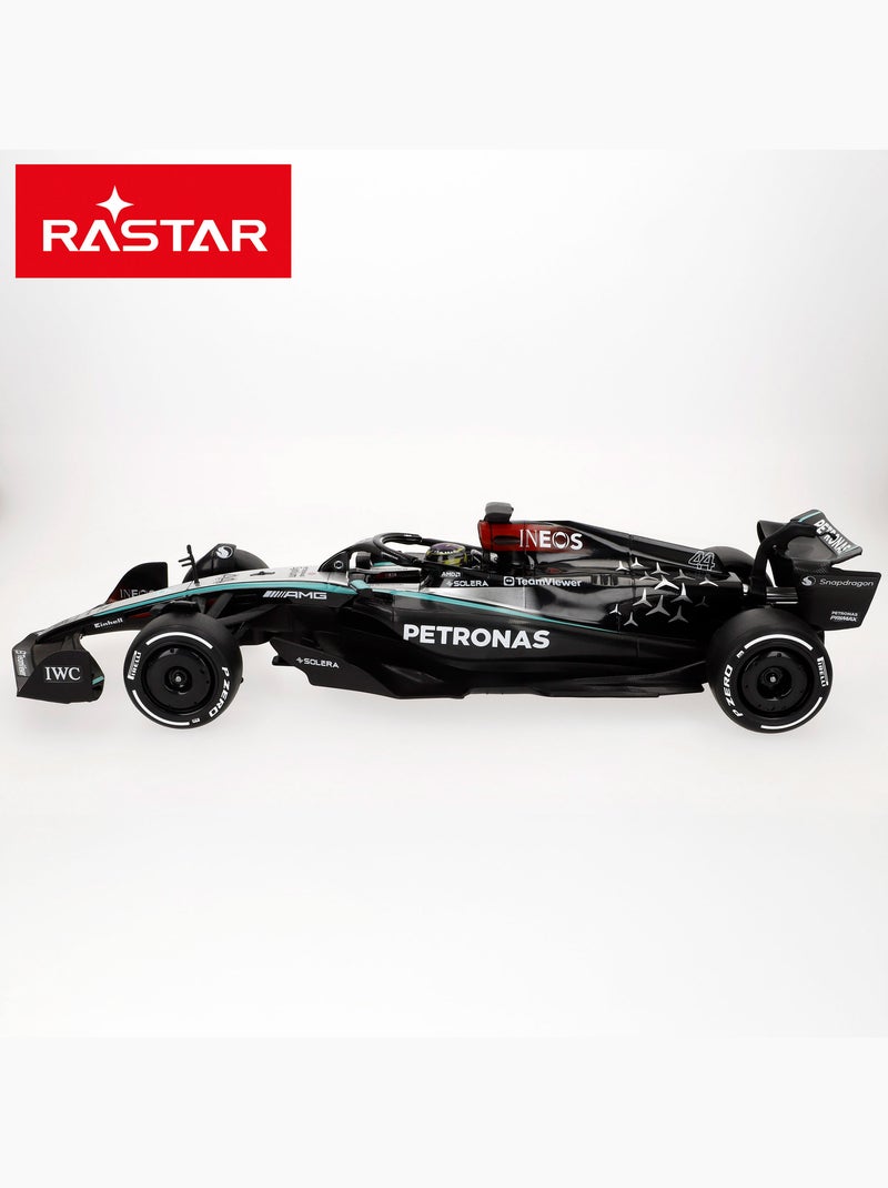 Rastar carro rc 2024 mercedes amg w15 e performance 1:12 N/D - Kiabi