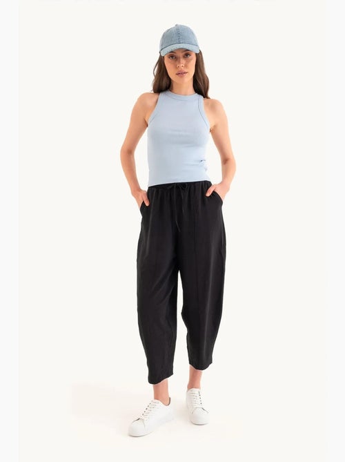 Regata básica com decote halter hiccup - Kiabi Regata básica com decote halter hiccup - Kiabi
