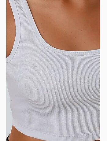 Regata cropped justa com gola redonda hiccup