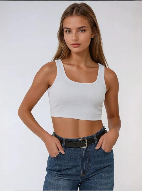 Regata cropped justa com gola redonda hiccup - Kiabi Regata cropped justa com gola redonda hiccup - Kiabi