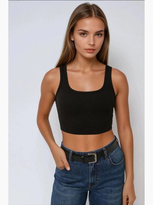 Regata cropped justa com gola redonda hiccup - Kiabi Regata cropped justa com gola redonda hiccup - Kiabi