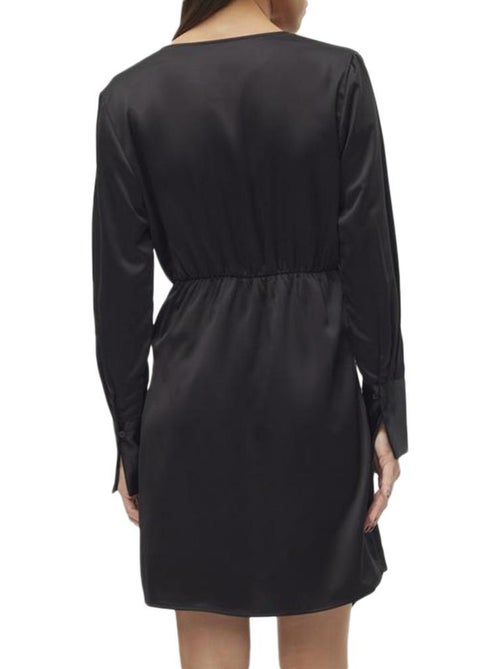 Roupão Preto Feminino Vero Moda Merle - Kiabi Roupão Preto Feminino Vero Moda Merle - Kiabi