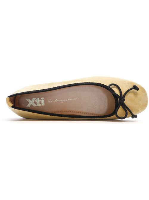 Sabrinas Amarelas Xti 143682 para Mulher - Kiabi