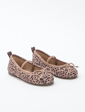 Sabrinas com motivo leopardo