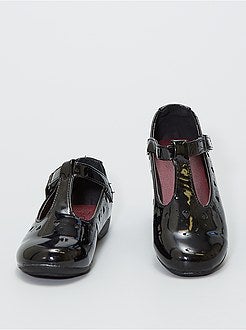 Sabrinas com tiras de velcro com 'corações' - Kiabi