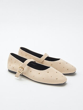 Sabrinas rasas em imitação de pele