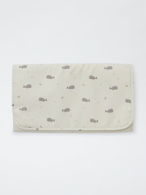 Saco para mudar a fralda estampado com tapete incluido - Kiabi