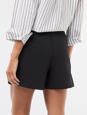 Saia-calção assimétrica com botão dourado