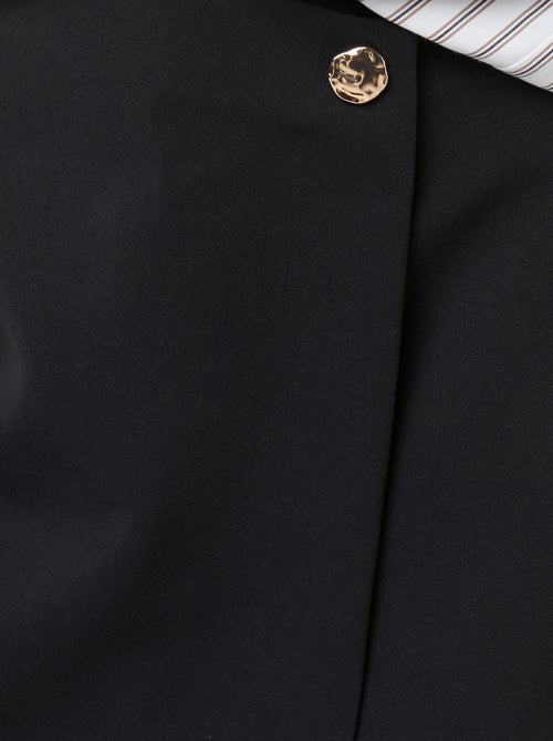 Saia-calção assimétrica com botão dourado - Kiabi