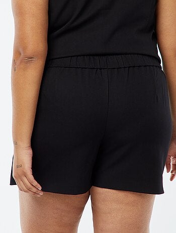 Saia-calção com cintura subida