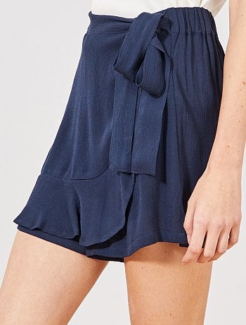 Saia-calção com folhos - Kiabi