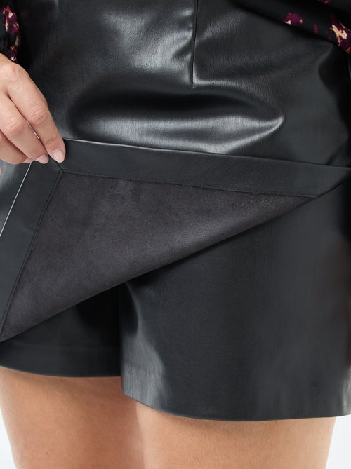 Saia-calção em imitação de couro - Kiabi